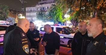 אישה נדקרה למוות בחולון 