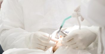 חשד: סחט רופא שיניים בטענה שהטריד מינית מטופלת שלו