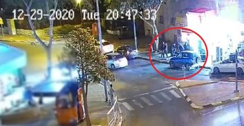 זיכוי לשני אחים שתקפו אב ובנו: כי הגיעו שיכורים לחנות שלהם