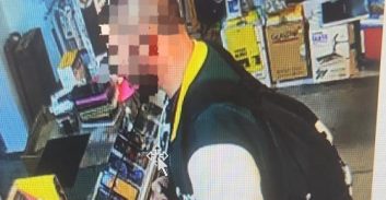 תושב חדרה חשוד בעשרות הונאות בכרטיסי אשראי