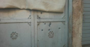 סכסוך, סולחה והסדר טיעון: העונש לצעיר מרמלה שירה ופצע את בן-דודו