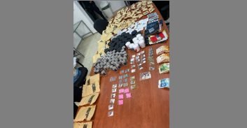 יפו: נעצר במחסום משטרתי עם 3.5 ק"ג סמים ו-10,000 שקל במזומן