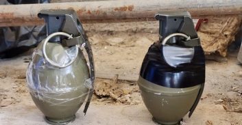 מצבור סמים, רימוני רסס ו-100 אלף שקל נמצאו במתחם בטייבה