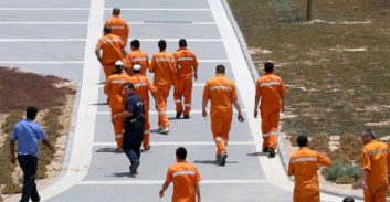 ועדת חוקה אישרה: זכות טיעון בעל פה לנפגעי עבירה בוועדות השחרורים