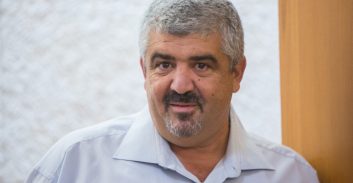 חשד: מטען הוצמד למכוניתו של ראש עיריית בת-ים לשעבר שלומי לחיאני