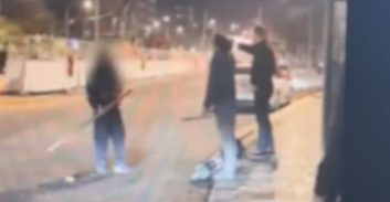 כתב אישום נגד שישה על תקיפת חשוד באונס חברתם, שהיא בת דודתו