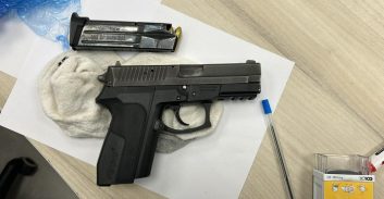 תושב רמלה נעצר רעול פנים עם אקדח טעון