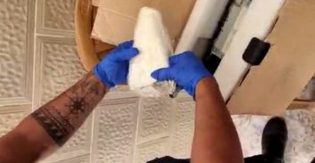 האקדח מפוצץ ב-די.אן.איי של חשוד אחד, המשטרה מתעקשת על נאשם אחר