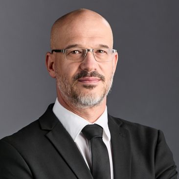 עו"ד נעם שביט