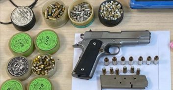 תושב השפלה חשוד בהחזקת סמים ואקדח שנגנב מקיבוץ בארי