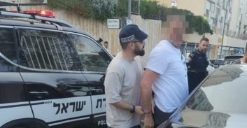 נתניה: כתב אישום על החזקת אמל"ח נגד קבלן שסבל מהתנכלויות עבריינים