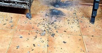 שני חשודים בזריקת רימון שהתפוצץ בחצר בית באור עקיבא