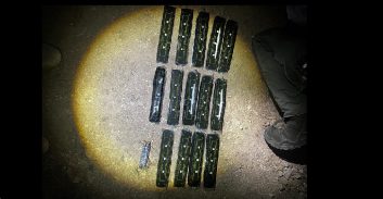 לוד: צעיר נתפס עם אקדח טעון, המשטרה תפסה 11 לבנות חבלה