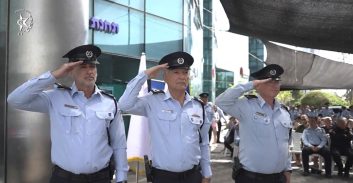 צפו: טקס החלפת מפקד מרחב ירקון במשטרה