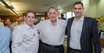 שאדי סרוג'י חוגג שבועות בלבן לחברי לשכת עורכי הדין בחיפה