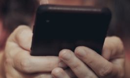 המשטרה החזירה סלולר לחשוד באלמ"ב שחזר מקנדה