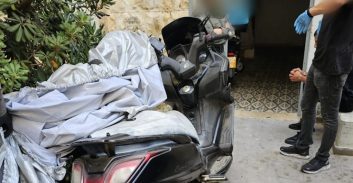 אמל"ח, סמים וקטנוע גנוב נתפסו בבית משפחה מוכרת למשטרה בחיפה