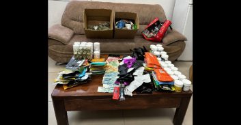 אישום: מוכר למשטרה מראשל"צ החזיק מצבור סמים