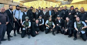 השרים בן גביר וגולדקנופף באימון כיתת כוננות של חסידי גור בירושלים