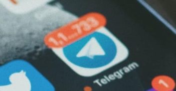 פ"ת: צעיר שנתפס עם 100 שקיות קנאביס מואשם בסחר באפליקציית טלגרם