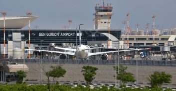 חשד להונאה של מאות אלפי שקלים בחניוני נתב"ג