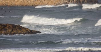 בוועדה הארצית לתכנון ובנייה לא מבינים? שוברי-גלים אאוט, איים מלאכותיים אין