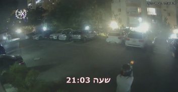הסדר-טיעון לנאשמים בירי על רכבו של קצין בשב"ס, אחד מהם זוכה