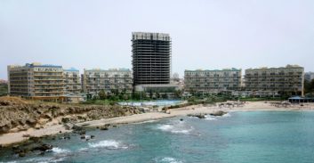 בוררות בחדרה: מלון ריזורט ישלם חמישה מיליון לחברת ניהול כפר הים