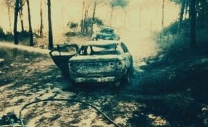 עצר לתקן פנצ'ר ביער וכמעט שילם בחייו