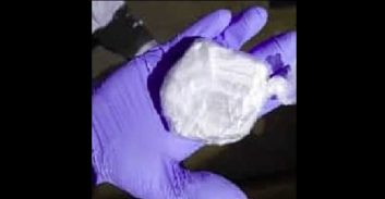 אשדוד: מוכר למשטרה נאשם בהחזקת ק"ג קוקאין בתא המטען