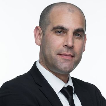 עו"ד אלון ארז