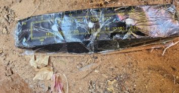 חולון: שוטרים הוזעקו לטפל בחפץ ומצאו 15 לבנות חבלה בשטח פתוח