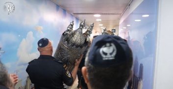 מרגש: הכנסת ספר-תורה לזכרו של רס"ב ויטלי קרסיק שנפל ב-7 באוקטובר