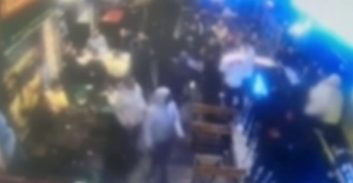 אישום: סיפק אלכוהול וקנאביס לקטינה ואנס אותה בשוק מחנה יהודה