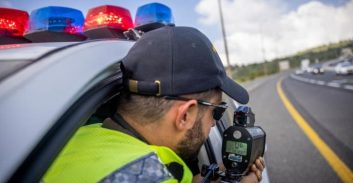 בן 75 עם מאסר-על-תנאי נהג בפסילה פעם שלישית ולא נשלח למאסר