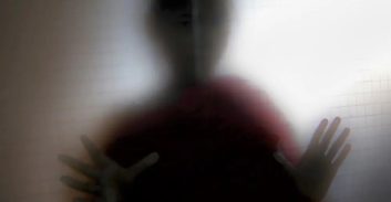 אשה מהקריות שהצמידה סכין לגרונו של בעלה, שוחררה בערב החג