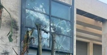 שתי פצצות תאורה נורה לעבר בית ראש הממשלה בקיסריה, שלושה עצורים