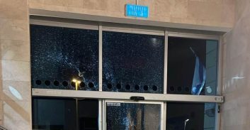 ירי לעבר בניין מגורים בפתח תקווה