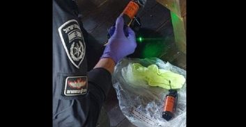 תושב עוספיה נעצר בחשד להחזקת רימוני הלם וסמים בדירתו