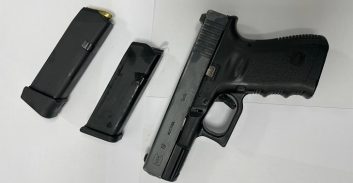 הסרטונים בטלפון הסלולרי לא הספיקו להארכת מעצר נגד חשוד בהחזקת נשק