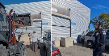 המשטרה ריתכה דלת כניסה וחסמה בבטונאדות מוסך ביפו שפעל למרות צו-סגירה