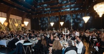 עצי אשוח לצד חנוכיות: כ-1,000 עורכי דין בכנס של מחוז חיפה