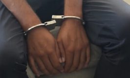 אוהד בית"ר-ירושלים נאשם שירק על מאבטחים ותקף אותם באצטדיון סמי עופר