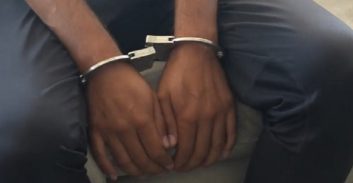 צעיר בן 20 נעצר על ירי והנחת מטען בתל אביב