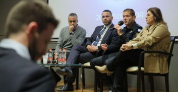 "כל קבלן במדינת ישראל יצטרך אישור מהמשטרה שאינו קשור לארגון פשיעה"