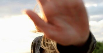  מורה למחול מאשדוד נעצר בחשד שביצע מעשים מגונים בתלמידותיו