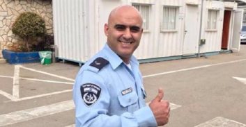 בכפוף לשימוע: 20 אישומים נגד חוקר-משטרה על לקיחת שוחד מעבריינים