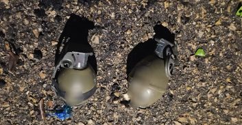 צעיר מחיפה נעצר בחשד להחזקת שני רימוני רסס במתחם מגורים