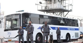 פקודת המבצע בשב"ס לשחרור מחבלים יצאה לדרך