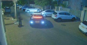 כתבי אישום נגד שלושה שב"חים שפרצו למכוניות בקריית אונו וגבעת שמואל